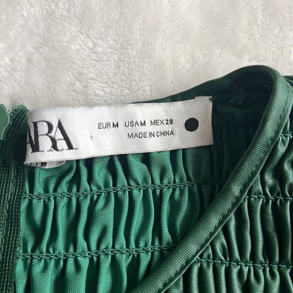 Zara Women's Green Ruched Faux Leather Top - Picture 6 of 7